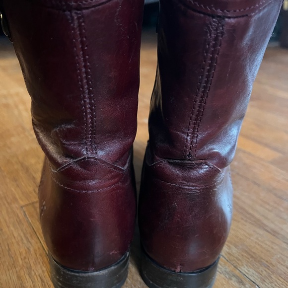 Frye Women's Boots in Burgundy size 8B - Picture 4 of 7